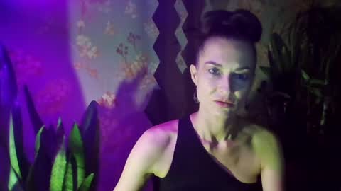 Kristina online show from December 2024 07:22:01 PM