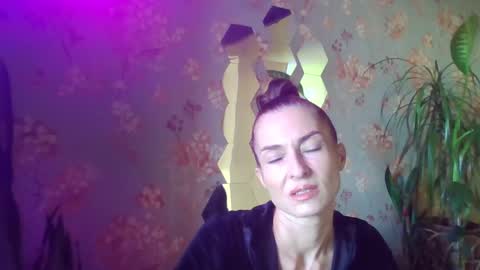 Kristina online show from February 2025 01:30:01 PM