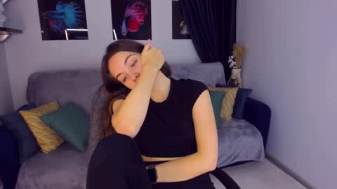 Kristina online show from December 2024 07:34:01 PM