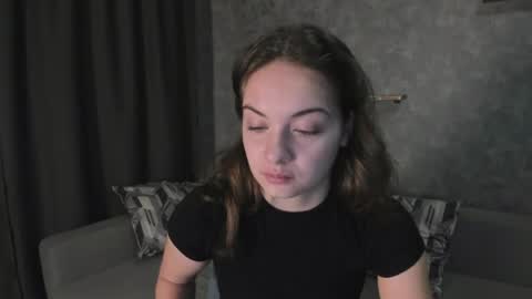 Kristina online show from April 2026 06:35:01 PM