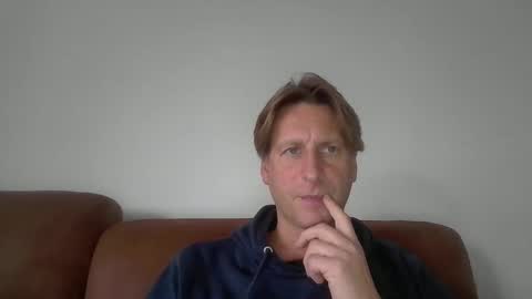 Snapshot of kristof8504 chatting on November 2025 08:37:01 AM kristof8504 online show from November 2025 08:37:01 AM