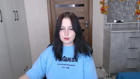 Kristy online show from December 2025 11:32:01 PM