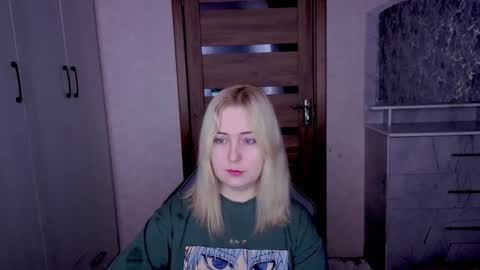 Kristy online show from March 2026 02:04:01 AM