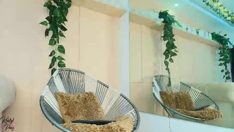 Snapshot of kristyl_paez chatting on January 2026 07:11:01 PM Cristina online show from January 2026 07:11:01 PM