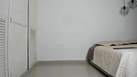 Cristina online show from April 2026 07:07:01 PM