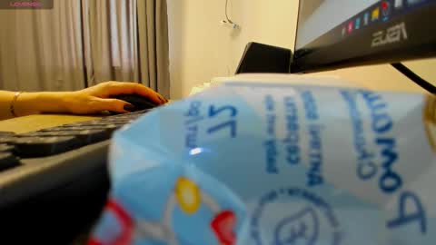 Snapshot of kristyvegas chatting on October 2025 08:03:01 AM kristyvegas online show from October 2025 08:03:01 AM