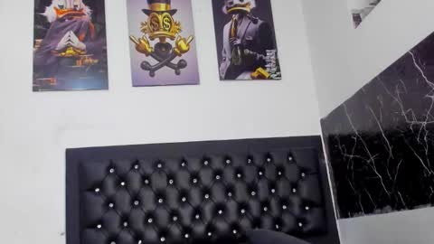 krixty online show from November 2025 08:40:02 PM