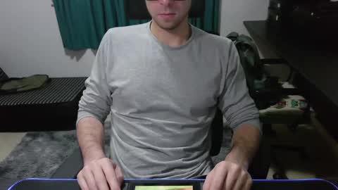 Snapshot of krocr_iras chatting on November 2025 12:43:02 AM Lucas Edu online show from November 2025 12:43:02 AM