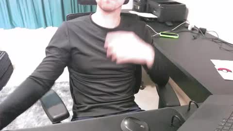 Snapshot of krocr_iras chatting on November 2025 01:22:02 PM Lucas Edu online show from November 2025 01:22:02 PM