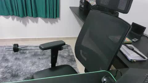 Snapshot of krocr_iras chatting on January 2026 09:42:01 PM Lucas Edu online show from January 2026 09:42:01 PM