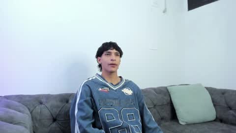 Snapshot of kroywave chatting on May 2026 03:23:01 AM Kroy Wave Muscle Tattoos Latino online show from May 2026 03:23:01 AM