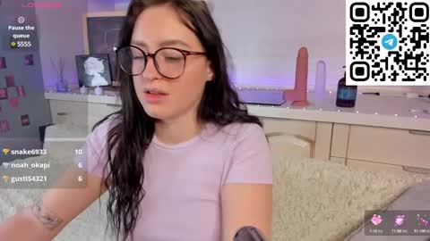 Snapshot of kruela_eva chatting on February 2025 02:49:02 AM Kruela GTM3Tue Wed Thu Fri Sun 0400 am-1030pm online show from February 2025 02:49:02 AM