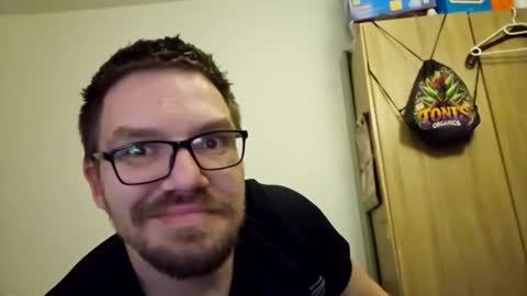 Tommy online show from November 2025 10:30:01 PM