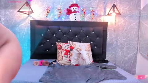 Kystal Taylor online show from December 2025 12:53:02 PM