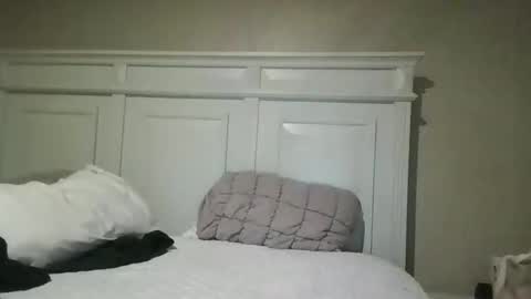 Krystal online show from December 2025 03:24:01 AM