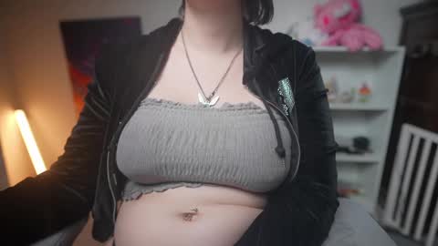 Snapshot of krystalsyxx chatting on February 2025 11:36:02 PM Krystal Syx online show from February 2025 11:36:02 PM