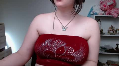 Snapshot of krystalsyxx chatting on May 2026 02:22:02 PM Krystal Syx online show from May 2026 02:22:02 PM