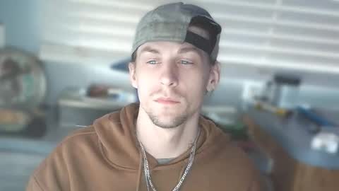 krytiar1992 online show from December 2025 02:48:01 PM