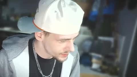 krytiar1992 online show from February 2026 11:44:01 AM