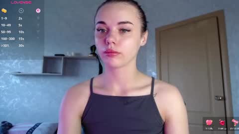 Snapshot of kseni_a chatting on July 2026 05:43:02 AM Ksenia online show from July 2026 05:43:02 AM