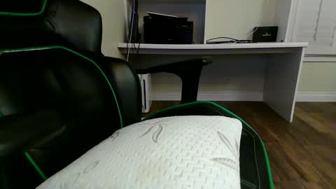 Snapshot of kt12369 chatting on January 2025 07:41:01 AM Kevin online show from January 2025 07:41:01 AM