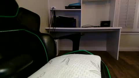 Snapshot of kt12369 chatting on January 2025 07:45:02 AM Kevin online show from January 2025 07:45:02 AM