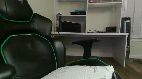 Snapshot of kt12369 chatting on February 2025 07:23:02 AM Kevin online show from February 2025 07:23:02 AM