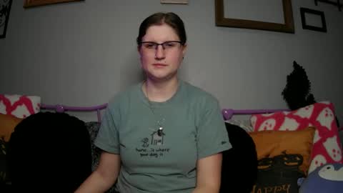 Snapshot of kunzitegoddess chatting on February 2025 01:00:01 AM Samantha online show from February 2025 01:00:01 AM