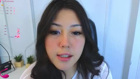 Snapshot of kuro_ren chatting on September 2025 01:45:01 PM Ren online show from September 2025 01:45:01 PM