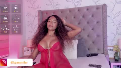 kyaraebony_ online show from March 2026 01:22:02 AM