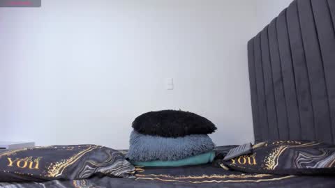 Kyle collinz online show from November 2025 04:33:02 AM