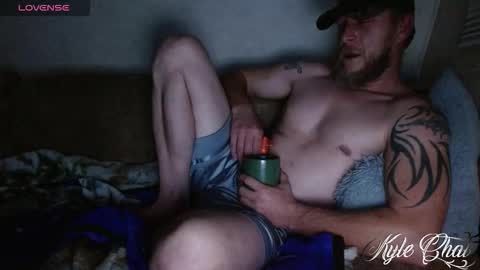 Kyle chat online show from November 2025 08:58:01 AM