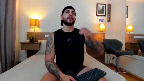 Snapshot of kylenorth_ chatting on October 2025 11:19:02 AM kylenorth_ online show from October 2025 11:19:02 AM