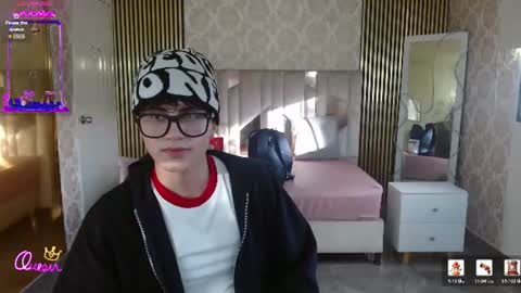 kyler_tay online show from June 2026 11:46:02 AM