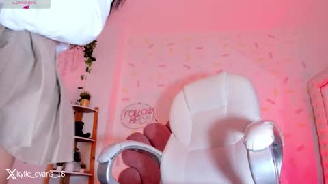 Kylie online show from March 2026 08:51:01 AM