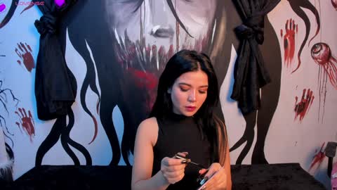 Snapshot of kylie_foxx1 chatting on December 2024 11:57:02 PM submissive demon Please help me to reach 500 thumbs up online show from December 2024 11:57:02 PM