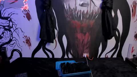 Snapshot of kylie_foxx1 chatting on February 2025 02:36:02 AM submissive demon Please help me to reach 500 thumbs up online show from February 2025 02:36:02 AM