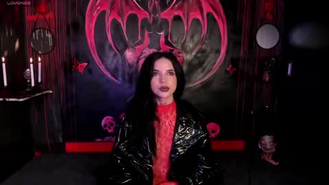 Snapshot of kylie_foxx1 chatting on May 2026 11:43:01 PM submissive demon Please help me to reach 500 thumbs up online show from May 2026 11:43:01 PM
