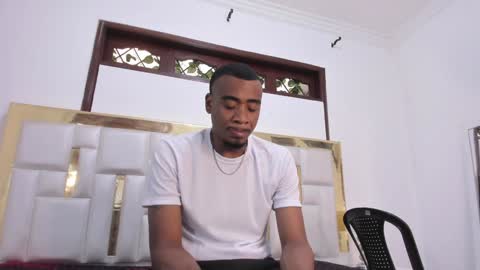 Snapshot of kylieandjhonny chatting on January 2025 06:24:01 PM Kaylie And Jhony online show from January 2025 06:24:01 PM