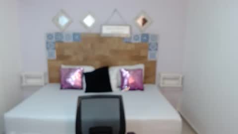 Snapshot of kyliebenson chatting on November 2025 10:47:02 AM Melissa online show from November 2025 10:47:02 AM