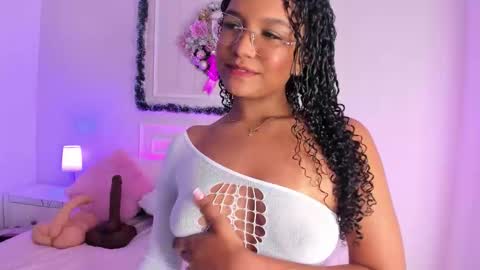 Kylie  online show from January 2026 07:52:02 PM