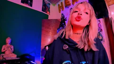   online show from October 2025 02:56:01 AM