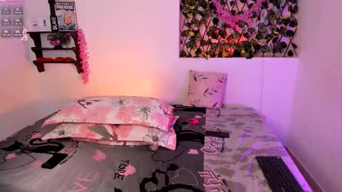 kylietimothee online show from March 2026 07:31:01 PM