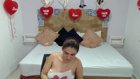 Kylie online show from February 2025 03:05:02 PM