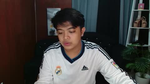 kyll_collins online show from November 2025 07:12:01 PM