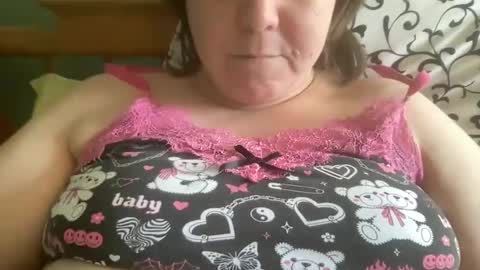 Snapshot of kylorencat chatting on March 2025 08:09:02 PM KYLO online show from March 2025 08:09:02 PM