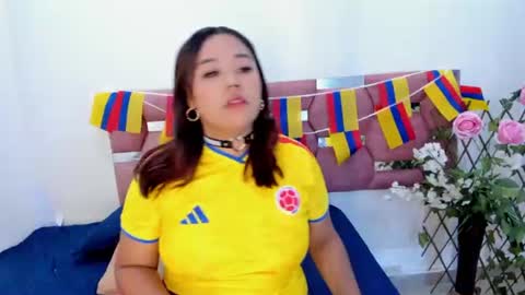 Snapshot of kym_moon chatting on June 2026 08:16:01 AM kym_moon online show from June 2026 08:16:01 AM