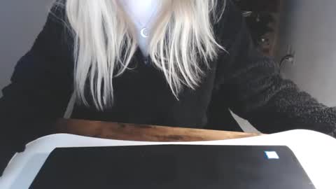 Snapshot of kymchi chatting on February 2026 11:52:01 PM Check Out My NSFW OnlyFans Link On Bio online show from February 2026 11:52:01 PM