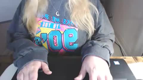 Snapshot of kymchi chatting on February 2026 12:19:02 AM Check Out My NSFW OnlyFans Link On Bio online show from February 2026 12:19:02 AM