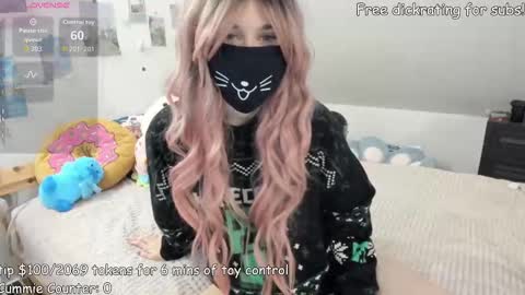 Kyra Wild online show from October 2025 05:15:02 AM